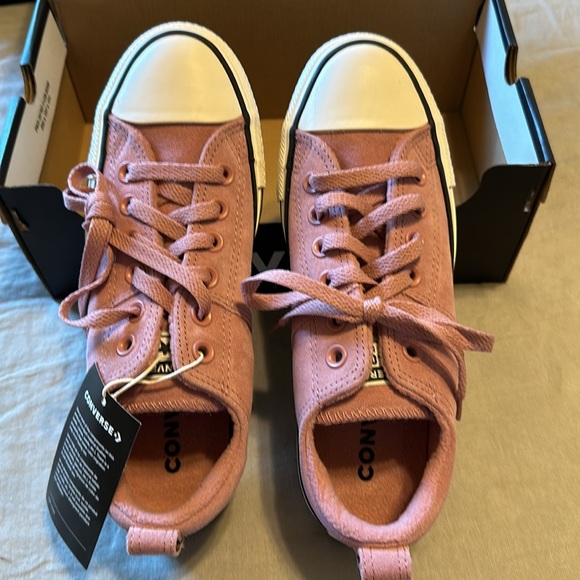 Brand New Pink Suade Converse! - Picture 2 of 6